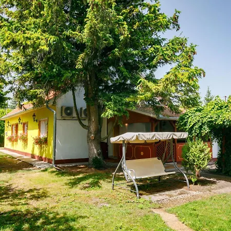 Feriehus Julia By Interhome