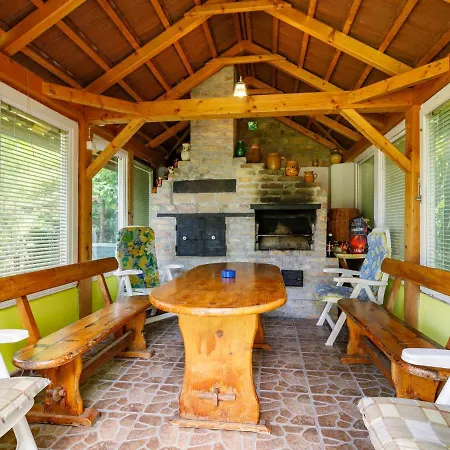 Julia By Interhome *