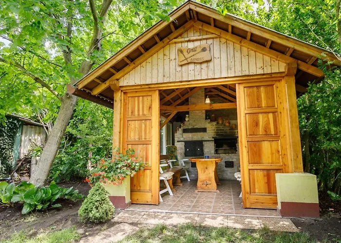 Julia By Interhome Feriehus Balatonfenyves